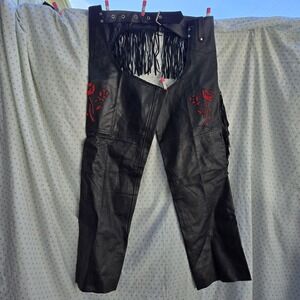 VTG Biker Motorcycle Chaps Buffalo Leather Black Red Rose Fringe Size Large Zip